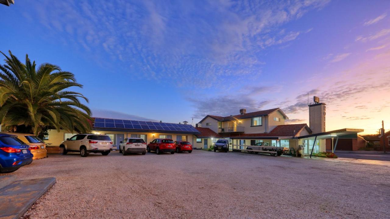 Cowra Motor Inn Exterior foto